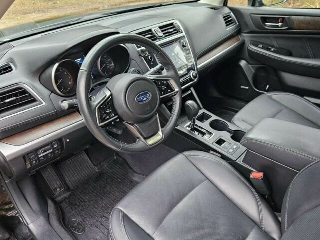 Черный Субару Аутбек, объемом двигателя 0 л и пробегом 153 тыс. км за 12500 $, фото 14 на Automoto.ua