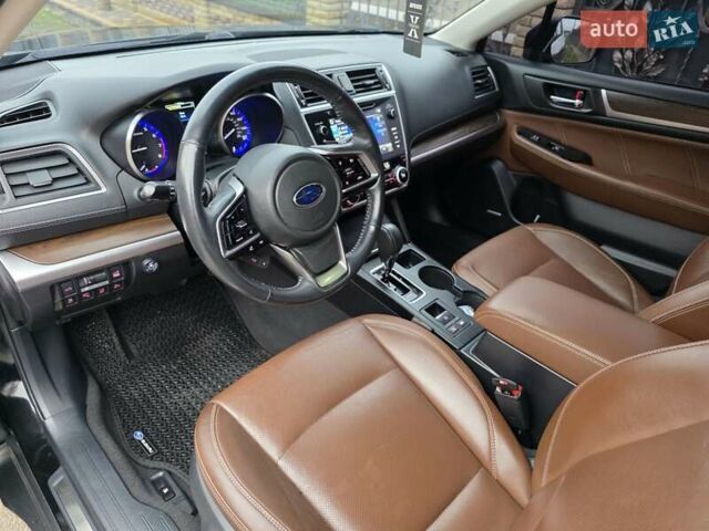 Черный Субару Аутбек, объемом двигателя 3.63 л и пробегом 134 тыс. км за 18900 $, фото 21 на Automoto.ua