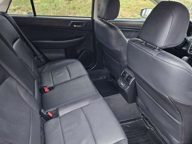 Черный Субару Аутбек, объемом двигателя 0 л и пробегом 153 тыс. км за 12500 $, фото 17 на Automoto.ua