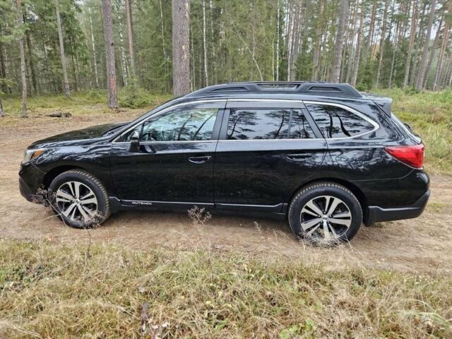 Черный Субару Аутбек, объемом двигателя 0 л и пробегом 153 тыс. км за 12500 $, фото 6 на Automoto.ua