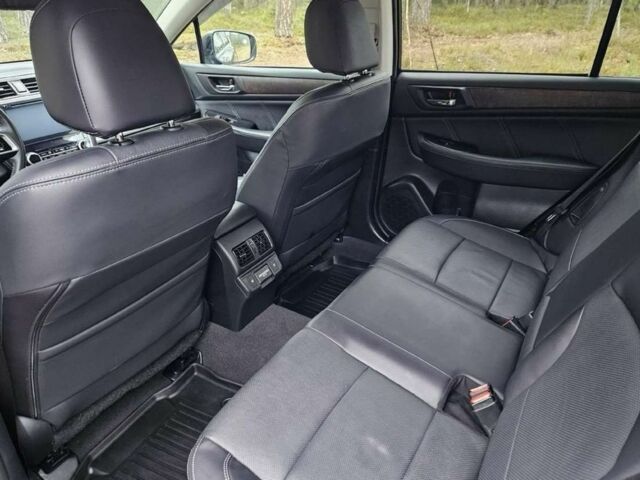 Черный Субару Аутбек, объемом двигателя 0 л и пробегом 153 тыс. км за 12500 $, фото 18 на Automoto.ua