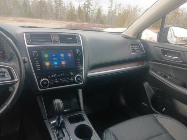 Черный Субару Аутбек, объемом двигателя 2.5 л и пробегом 48 тыс. км за 13000 $, фото 6 на Automoto.ua