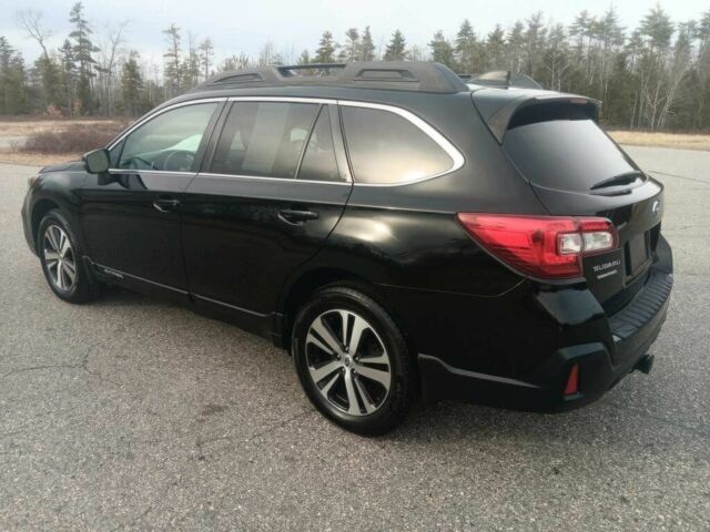 Черный Субару Аутбек, объемом двигателя 2.5 л и пробегом 48 тыс. км за 13000 $, фото 2 на Automoto.ua