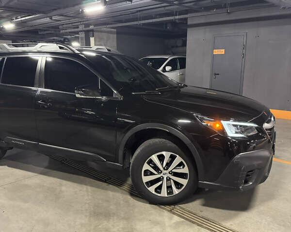 Черный Субару Аутбек, объемом двигателя 2.5 л и пробегом 98 тыс. км за 18000 $, фото 1 на Automoto.ua