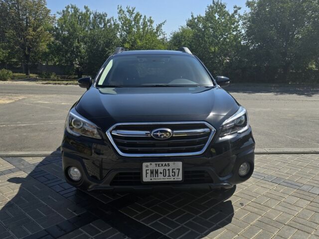 Черный Субару Аутбек, объемом двигателя 2 л и пробегом 31 тыс. км за 18999 $, фото 2 на Automoto.ua