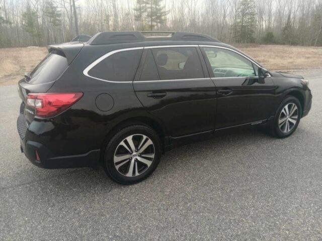 Черный Субару Аутбек, объемом двигателя 2.5 л и пробегом 48 тыс. км за 13000 $, фото 3 на Automoto.ua