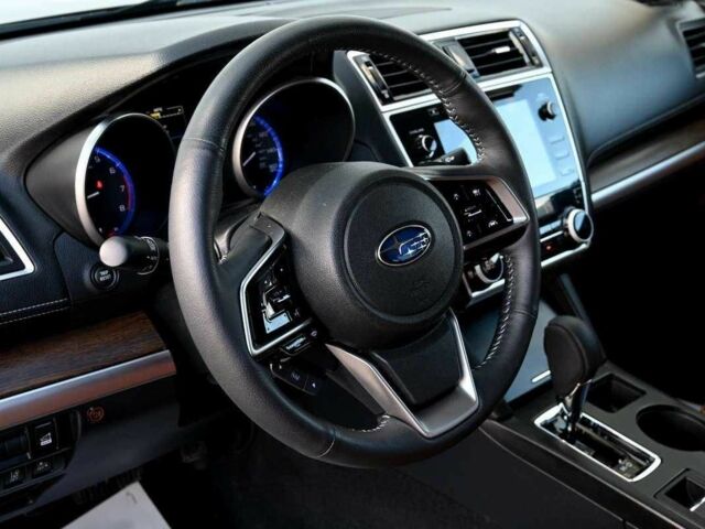 Черный Субару Аутбек, объемом двигателя 0 л и пробегом 69 тыс. км за 15400 $, фото 19 на Automoto.ua