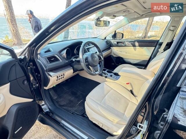 Черный Субару Аутбек, объемом двигателя 2.5 л и пробегом 82 тыс. км за 19000 $, фото 12 на Automoto.ua