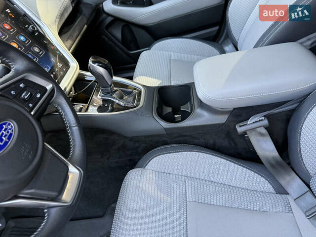 Чорний Субару Аутбек, об'ємом двигуна 2.5 л та пробігом 23 тис. км за 18300 $, фото 22 на Automoto.ua