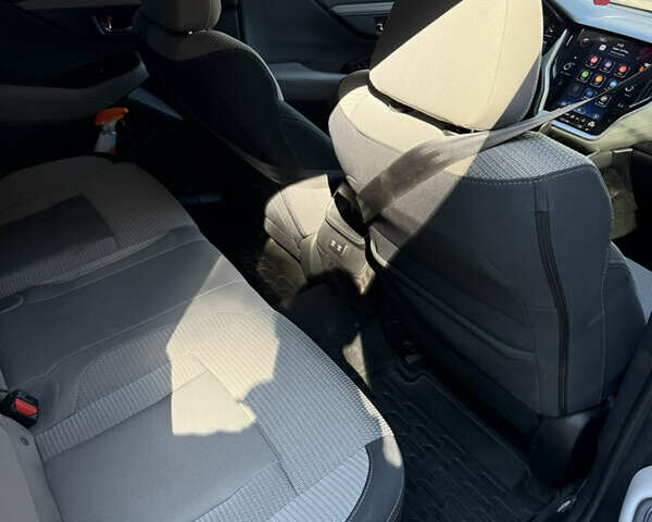 Чорний Субару Аутбек, об'ємом двигуна 2.5 л та пробігом 16 тис. км за 18900 $, фото 33 на Automoto.ua