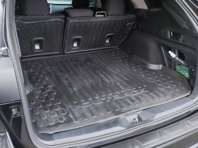 Черный Субару Аутбек, объемом двигателя 2.5 л и пробегом 67 тыс. км за 25500 $, фото 12 на Automoto.ua