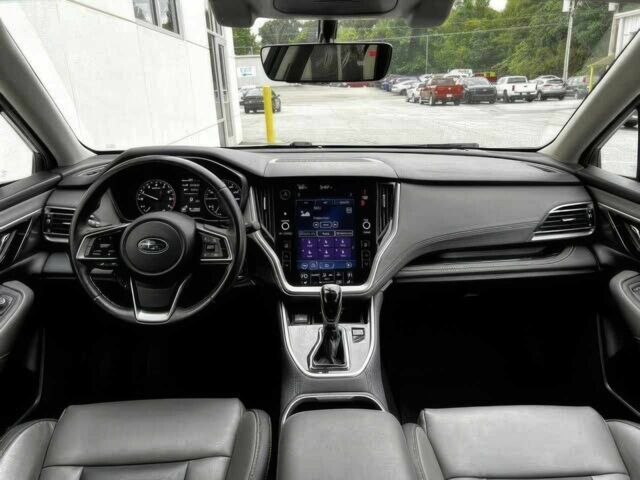 Чорний Субару Аутбек, об'ємом двигуна 2.4 л та пробігом 16 тис. км за 18000 $, фото 8 на Automoto.ua