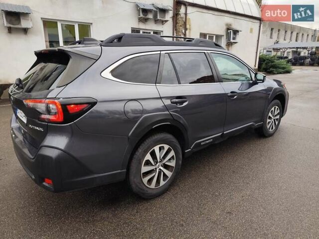 Черный Субару Аутбек, объемом двигателя 2.5 л и пробегом 22 тыс. км за 26500 $, фото 4 на Automoto.ua