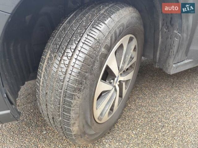 Черный Субару Аутбек, объемом двигателя 2.5 л и пробегом 22 тыс. км за 26500 $, фото 23 на Automoto.ua