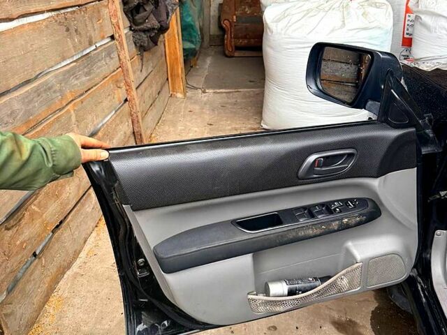 Черный Субару Аутбек, объемом двигателя 2 л и пробегом 215 тыс. км за 6200 $, фото 8 на Automoto.ua