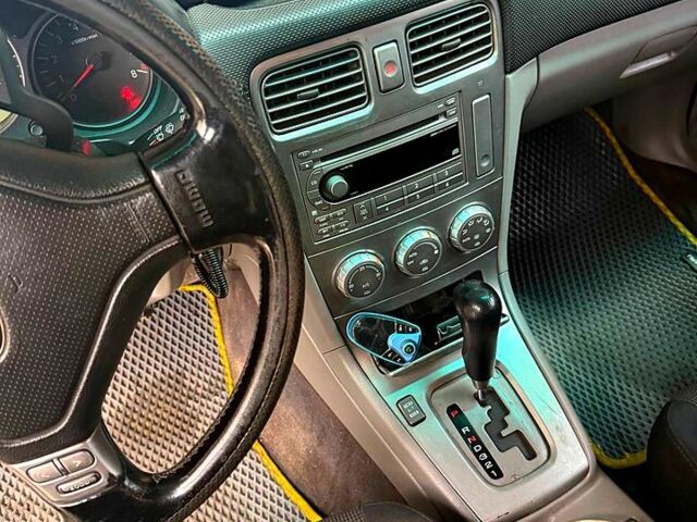 Черный Субару Аутбек, объемом двигателя 2 л и пробегом 215 тыс. км за 6200 $, фото 3 на Automoto.ua