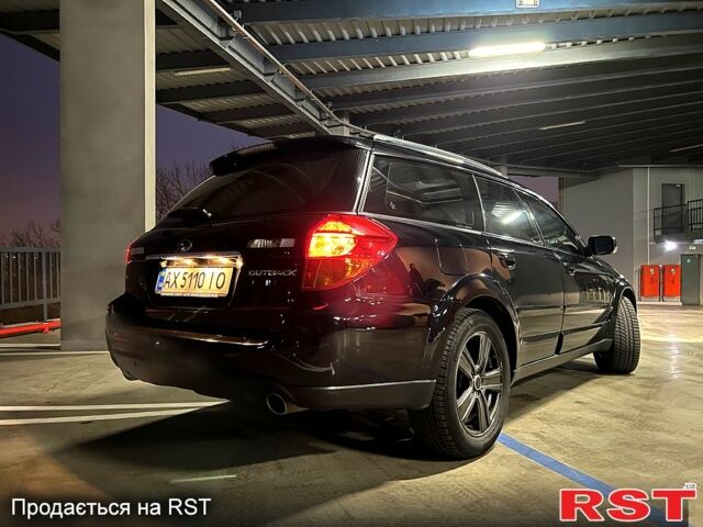 Черный Субару Аутбек, объемом двигателя 3 л и пробегом 280 тыс. км за 7800 $, фото 1 на Automoto.ua