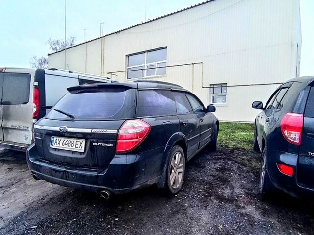 Черный Субару Аутбек, объемом двигателя 2.5 л и пробегом 270 тыс. км за 6500 $, фото 4 на Automoto.ua