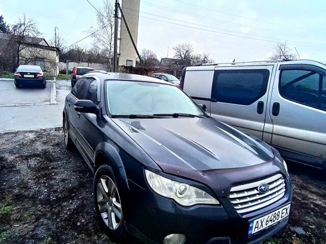 Черный Субару Аутбек, объемом двигателя 2.5 л и пробегом 270 тыс. км за 6500 $, фото 1 на Automoto.ua
