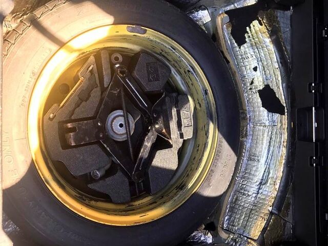 Черный Субару Аутбек, объемом двигателя 2.5 л и пробегом 282 тыс. км за 9500 $, фото 10 на Automoto.ua