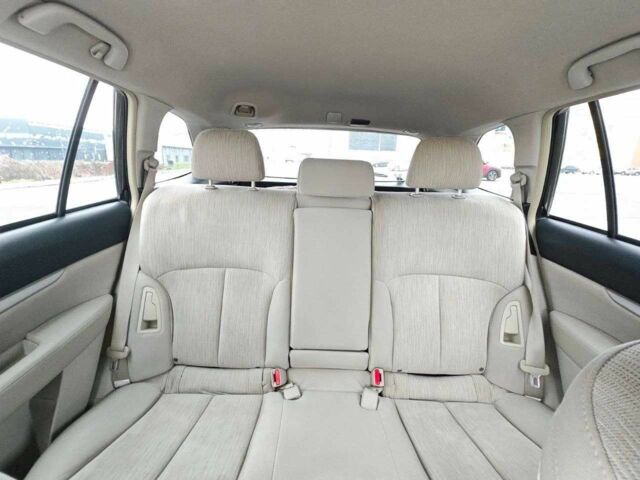 Черный Субару Аутбек, объемом двигателя 2.5 л и пробегом 238 тыс. км за 9500 $, фото 12 на Automoto.ua