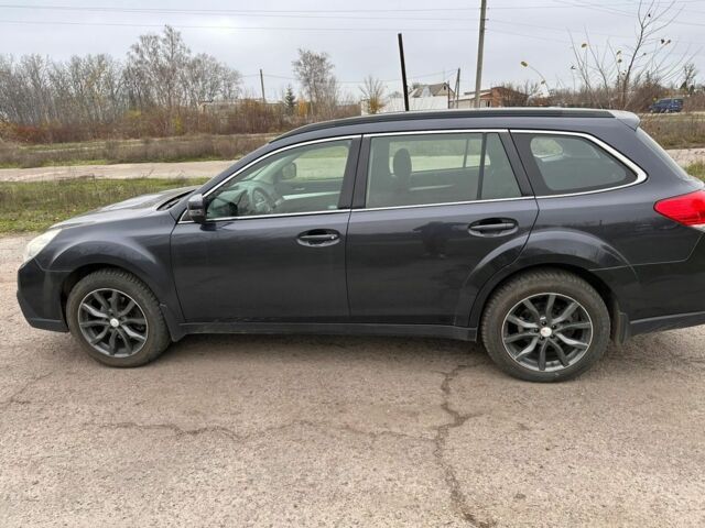 Черный Субару Аутбек, объемом двигателя 2.2 л и пробегом 223 тыс. км за 11000 $, фото 4 на Automoto.ua