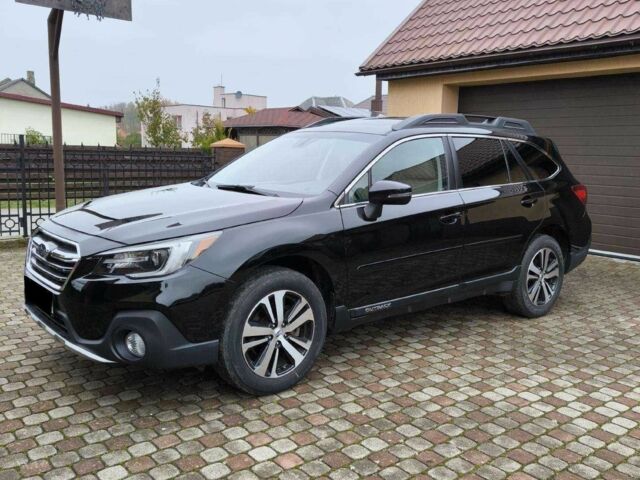 Черный Субару Аутбек, объемом двигателя 2.5 л и пробегом 82 тыс. км за 11499 $, фото 2 на Automoto.ua