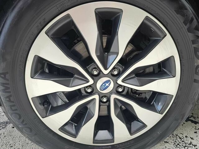 Чорний Субару Аутбек, об'ємом двигуна 2.4 л та пробігом 16 тис. км за 8900 $, фото 14 на Automoto.ua