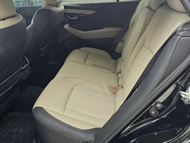 Чорний Субару Аутбек, об'ємом двигуна 2.4 л та пробігом 16 тис. км за 8900 $, фото 13 на Automoto.ua