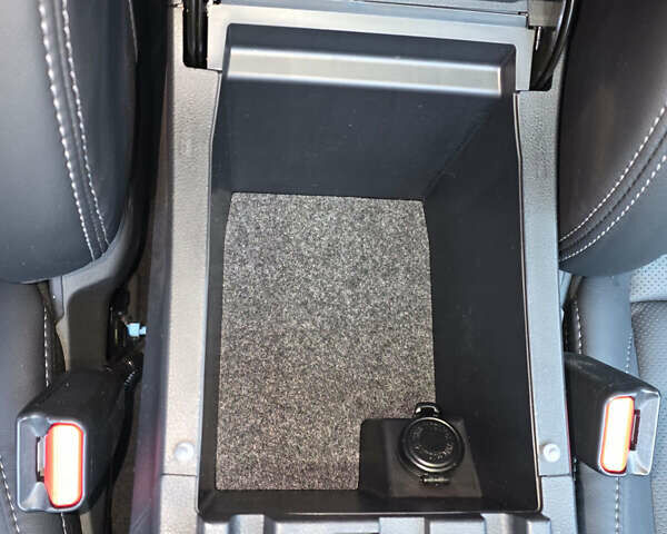 Фиолетовый Субару Аутбек, объемом двигателя 2.5 л и пробегом 2 тыс. км за 34000 $, фото 37 на Automoto.ua