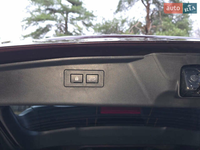 Фиолетовый Субару Аутбек, объемом двигателя 2.5 л и пробегом 2 тыс. км за 34000 $, фото 19 на Automoto.ua