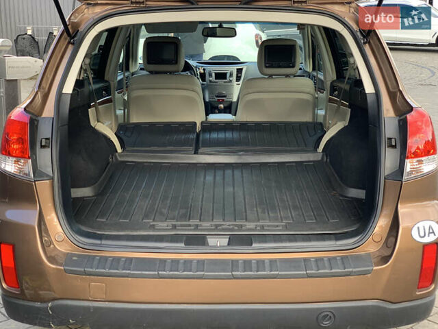 Коричневый Субару Аутбек, объемом двигателя 2.46 л и пробегом 255 тыс. км за 3000 $, фото 19 на Automoto.ua