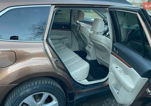Коричневый Субару Аутбек, объемом двигателя 2.5 л и пробегом 236 тыс. км за 9700 $, фото 8 на Automoto.ua
