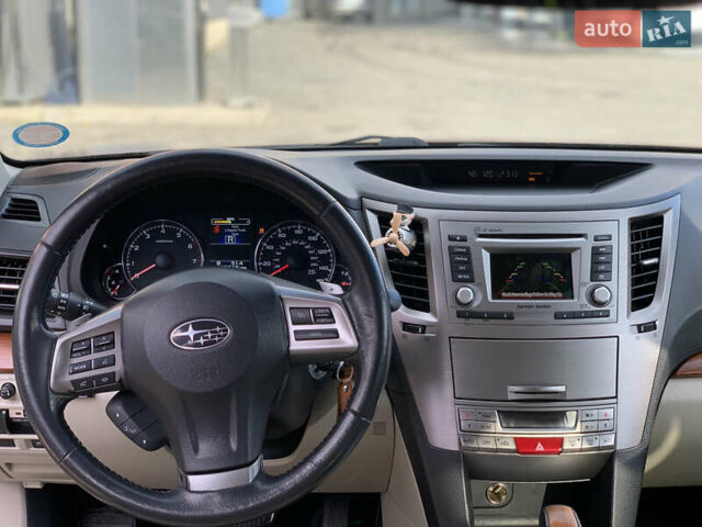 Коричневий Субару Аутбек, об'ємом двигуна 2.46 л та пробігом 255 тис. км за 10899 $, фото 9 на Automoto.ua