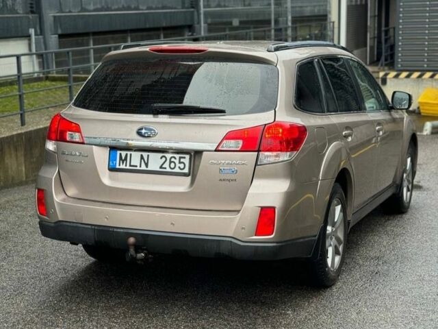 Коричневий Субару Аутбек, об'ємом двигуна 2 л та пробігом 289 тис. км за 6800 $, фото 1 на Automoto.ua