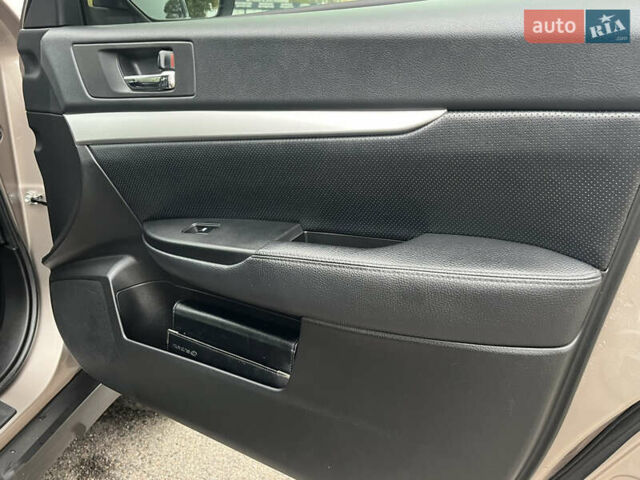 Субару Аутбек 2014 у Черкасах на Automoto.ua Коричневий Субару Аутбек, об'ємом двигуна 2.46 л та пробігом 171 тис. км за 12900 $, фото 34 на Automoto.ua