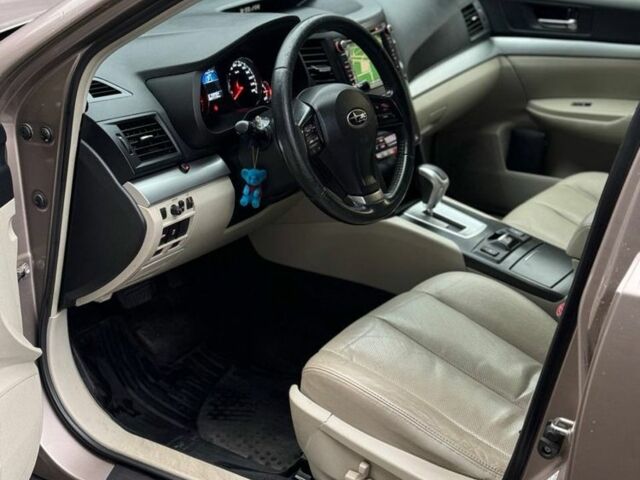 Коричневий Субару Аутбек, об'ємом двигуна 2 л та пробігом 289 тис. км за 6800 $, фото 3 на Automoto.ua