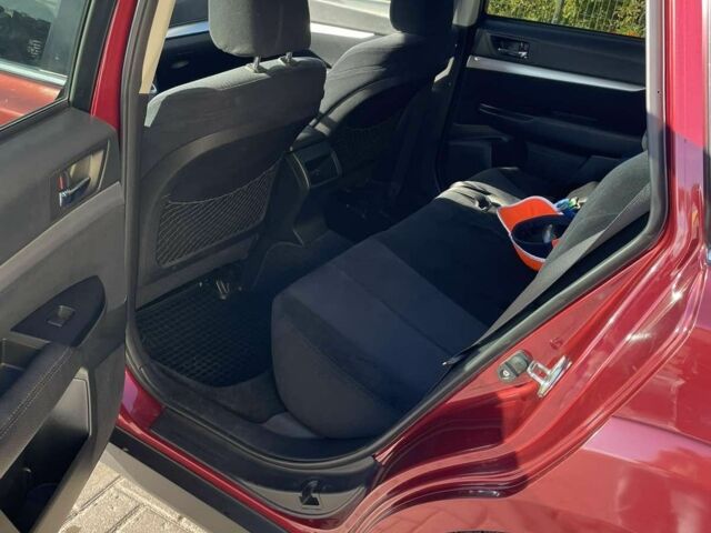 Красный Субару Аутбек, объемом двигателя 2.5 л и пробегом 105 тыс. км за 9999 $, фото 5 на Automoto.ua