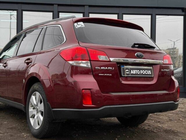 Красный Субару Аутбек, объемом двигателя 0 л и пробегом 195 тыс. км за 8490 $, фото 5 на Automoto.ua