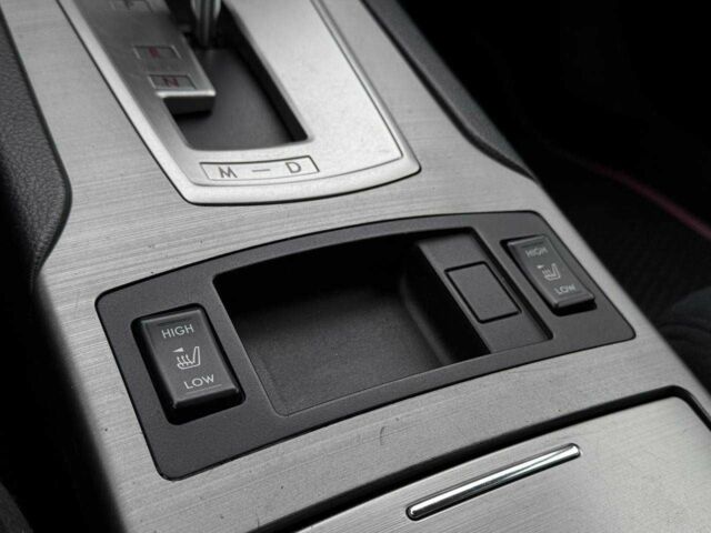 Красный Субару Аутбек, объемом двигателя 0 л и пробегом 195 тыс. км за 8490 $, фото 19 на Automoto.ua