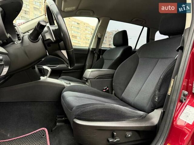 Красный Субару Аутбек, объемом двигателя 2.46 л и пробегом 195 тыс. км за 9490 $, фото 8 на Automoto.ua