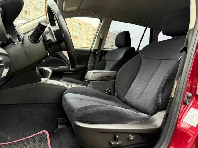 Красный Субару Аутбек, объемом двигателя 0 л и пробегом 195 тыс. км за 8490 $, фото 8 на Automoto.ua