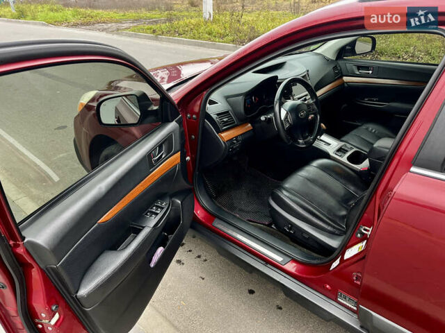 Красный Субару Аутбек, объемом двигателя 2.46 л и пробегом 254 тыс. км за 9900 $, фото 8 на Automoto.ua