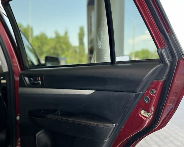 Красный Субару Аутбек, объемом двигателя 2.46 л и пробегом 260 тыс. км за 10499 $, фото 25 на Automoto.ua
