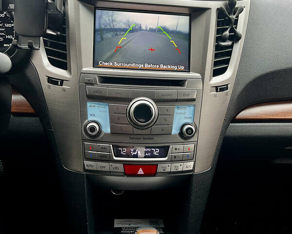 Красный Субару Аутбек, объемом двигателя 2.46 л и пробегом 254 тыс. км за 9900 $, фото 22 на Automoto.ua