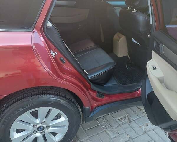 Червоний Субару Аутбек, об'ємом двигуна 2.46 л та пробігом 207 тис. км за 11500 $, фото 7 на Automoto.ua