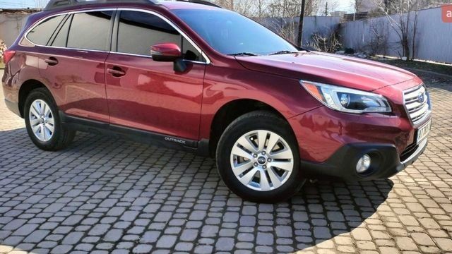 Красный Субару Аутбек, объемом двигателя 2.5 л и пробегом 235 тыс. км за 14000 $, фото 3 на Automoto.ua
