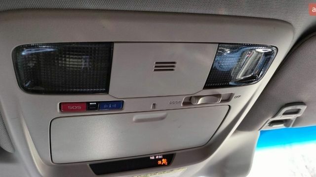 Красный Субару Аутбек, объемом двигателя 2.5 л и пробегом 235 тыс. км за 14000 $, фото 7 на Automoto.ua