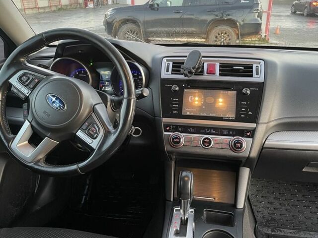 Красный Субару Аутбек, объемом двигателя 2.5 л и пробегом 202 тыс. км за 292 $, фото 10 на Automoto.ua