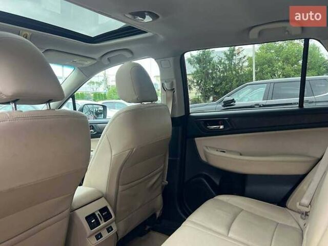 Красный Субару Аутбек, объемом двигателя 2.5 л и пробегом 174 тыс. км за 15500 $, фото 23 на Automoto.ua